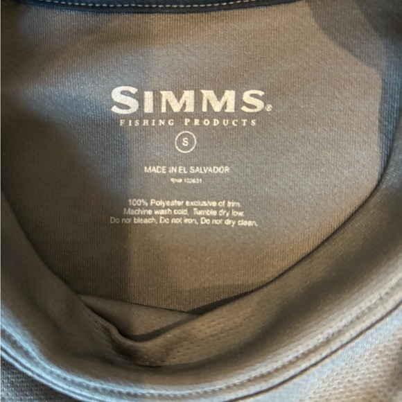 Simms Fishing Products Men’s Gray and Black Performance Shirt Size Small - Picture 3 of 3